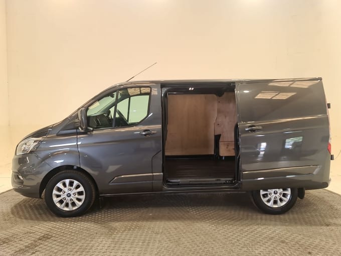 2025 Ford Transit Custom
