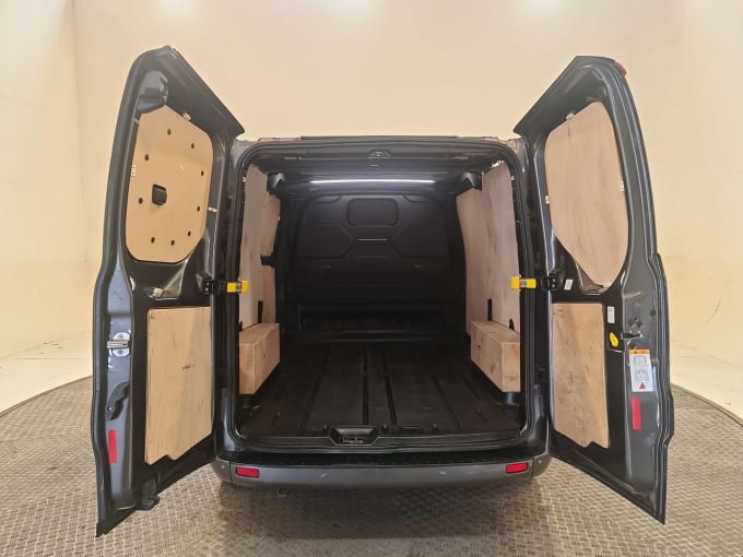 2025 Ford Transit Custom