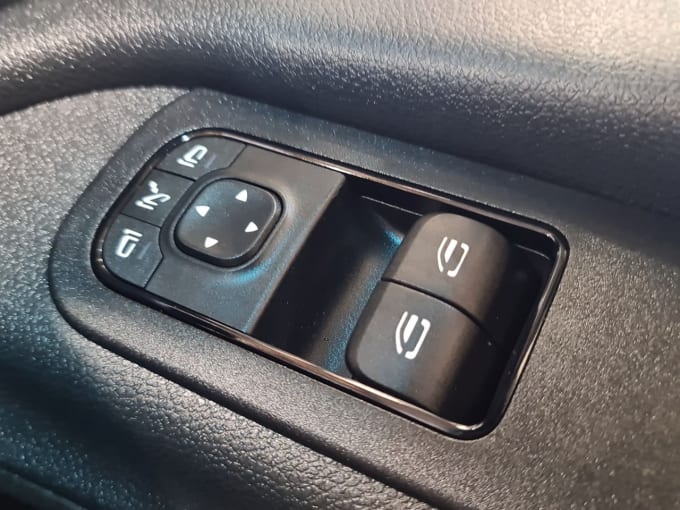 2025 Mercedes-benz Sprinter
