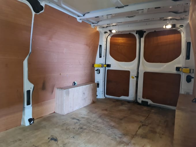 2025 Ford Transit Custom
