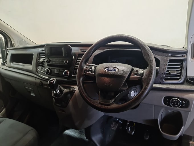 2025 Ford Transit Custom