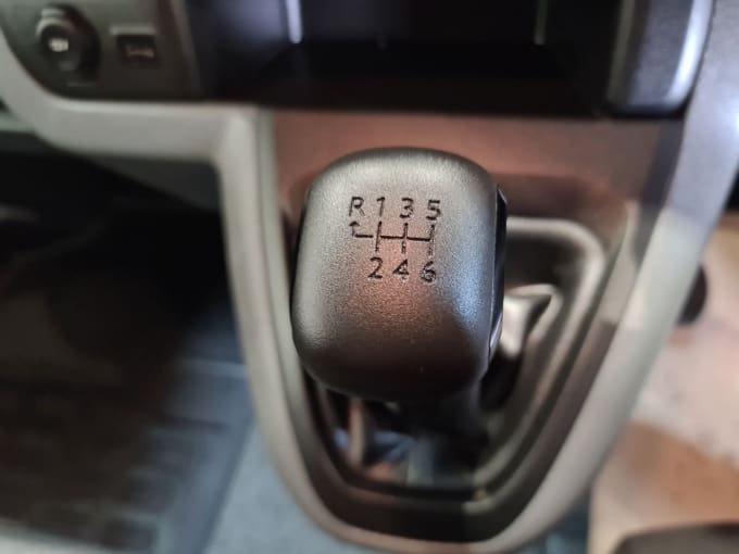 2025 Vauxhall Vivaro