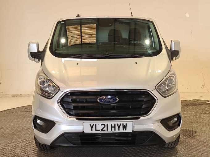 2025 Ford Transit Custom