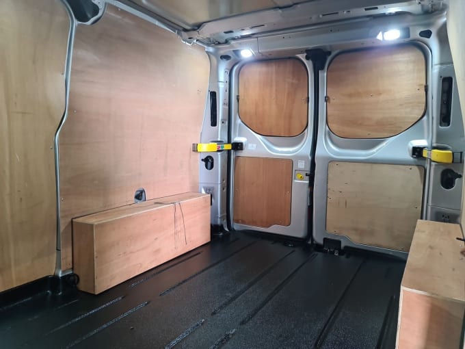 2025 Ford Transit Custom