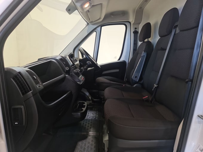 2025 Peugeot Boxer