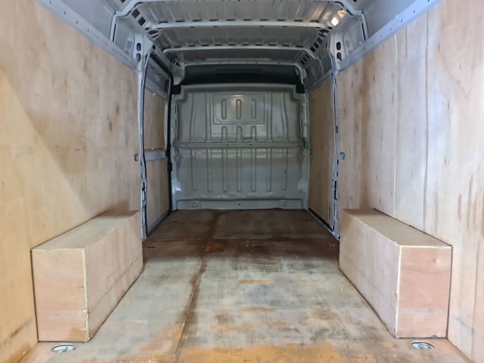 2025 Peugeot Boxer