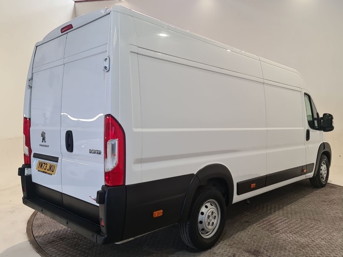 2025 Peugeot Boxer