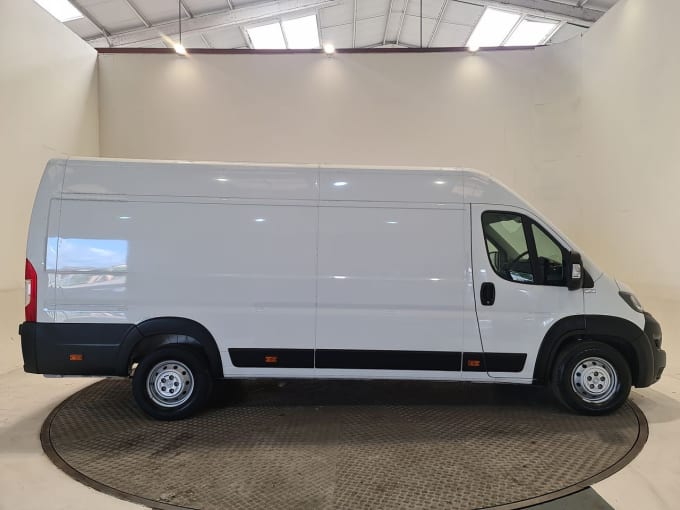 2025 Peugeot Boxer