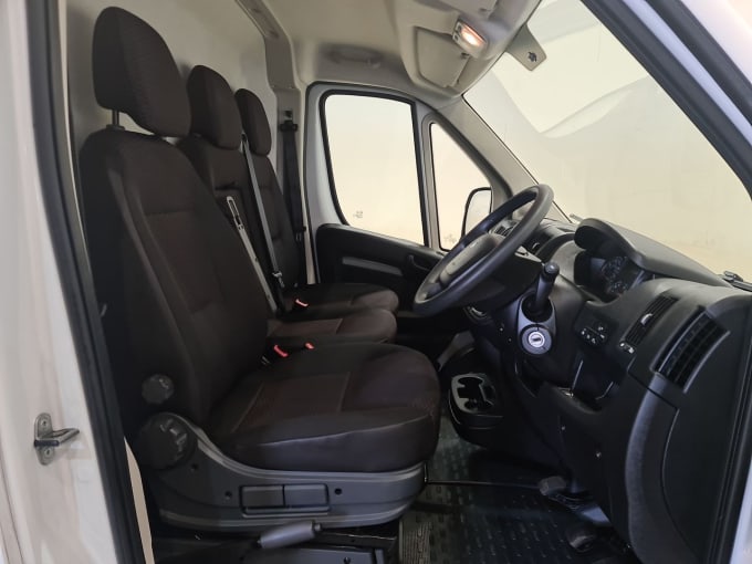 2025 Peugeot Boxer