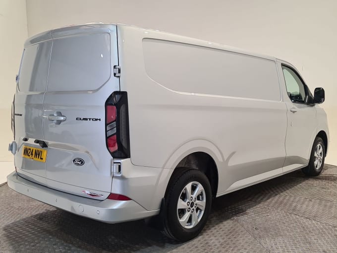 2025 Ford Transit Custom