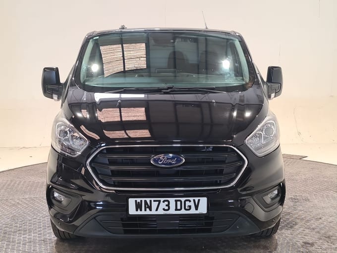 2025 Ford Transit Custom