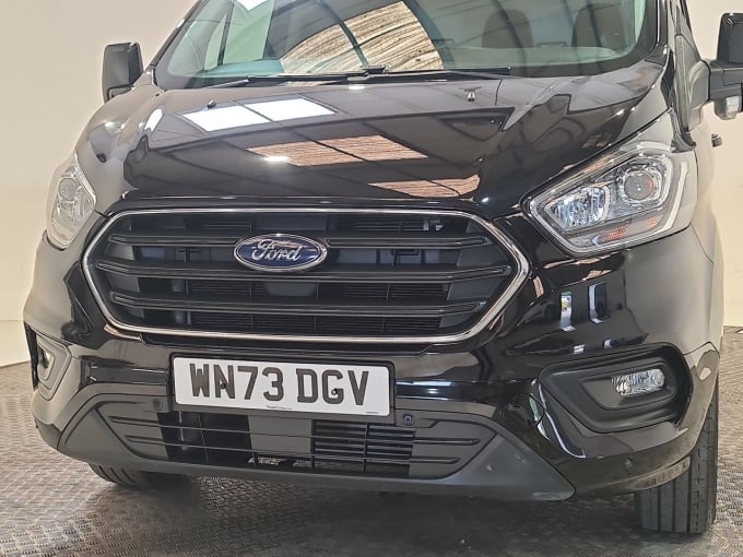 2025 Ford Transit Custom