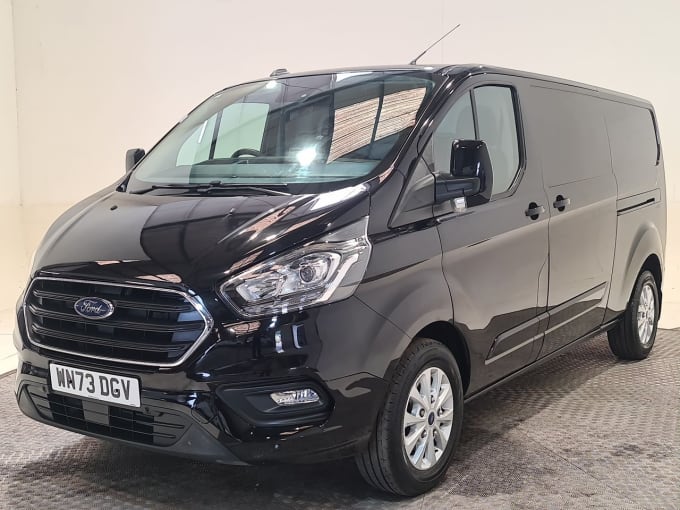 2025 Ford Transit Custom