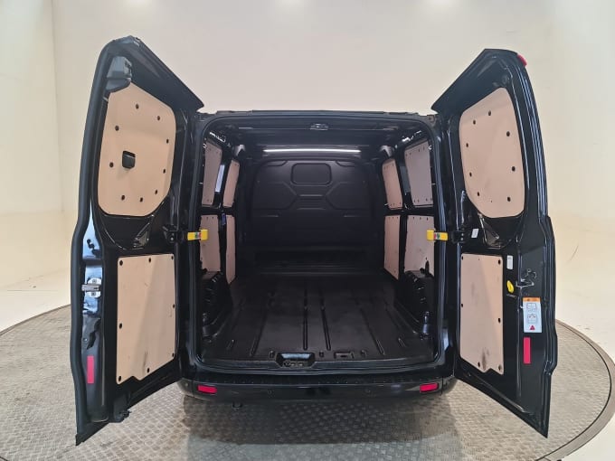 2025 Ford Transit Custom