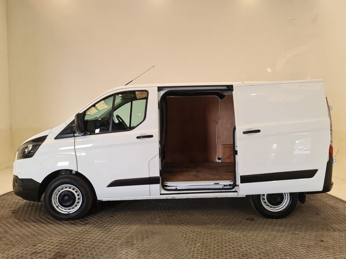 2025 Ford Transit Custom