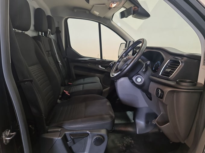 2025 Ford Transit Custom