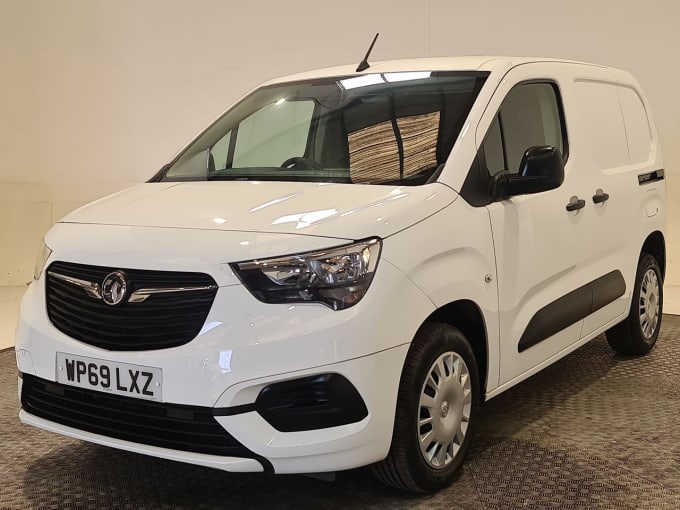 2025 Vauxhall Combo