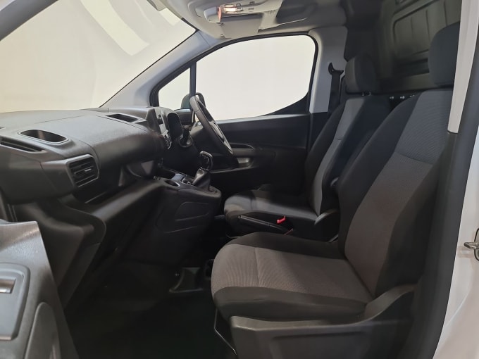 2025 Vauxhall Combo