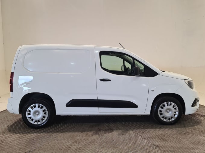 2025 Vauxhall Combo
