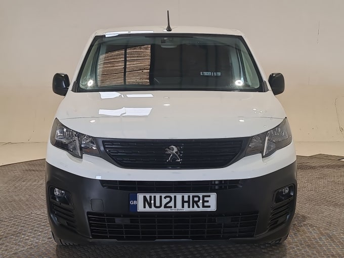 2025 Peugeot Partner