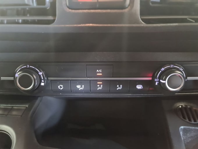 2025 Peugeot Partner