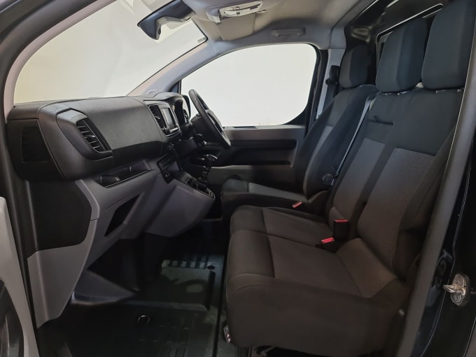 2025 Vauxhall Vivaro