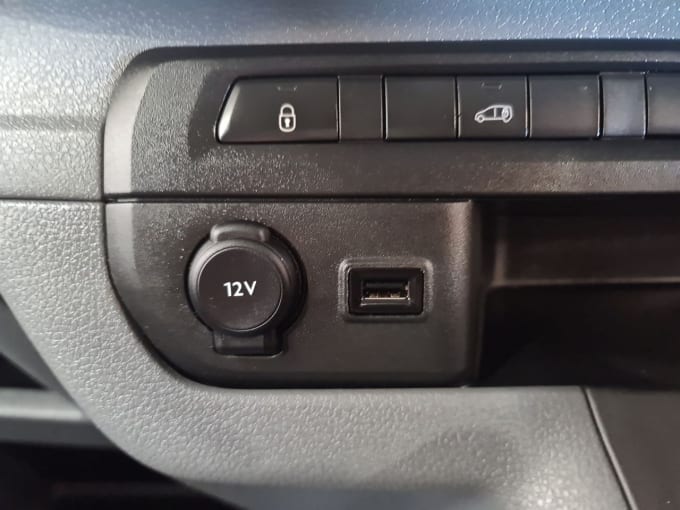 2025 Vauxhall Vivaro