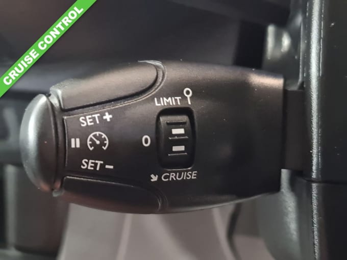 2025 Vauxhall Vivaro