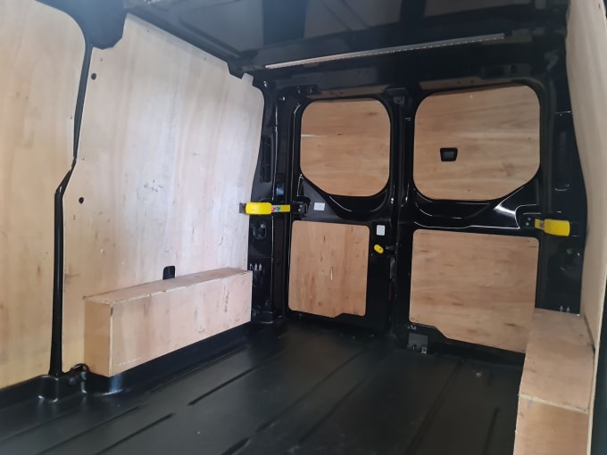 2025 Ford Transit Custom