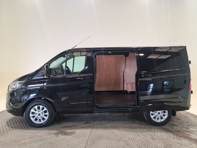 2025 Ford Transit Custom