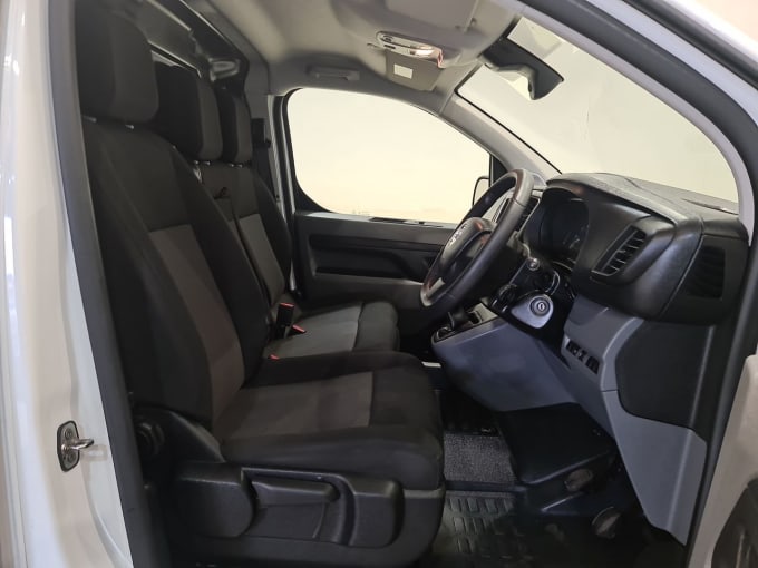 2025 Vauxhall Vivaro