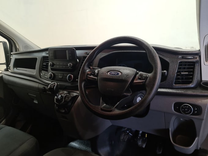 2025 Ford Transit Custom