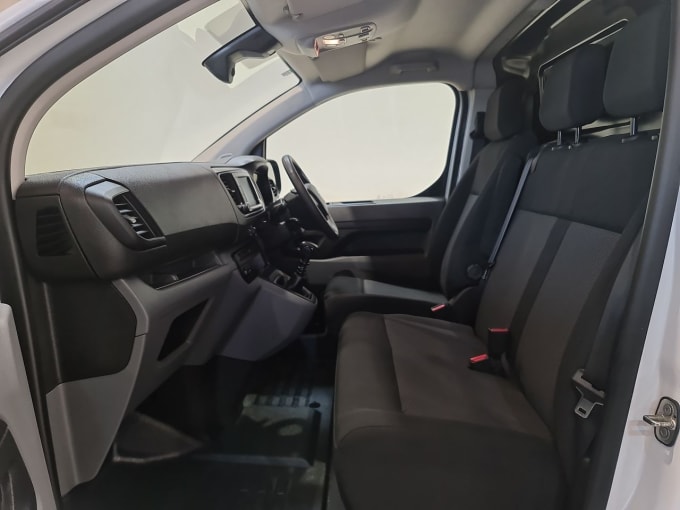 2025 Vauxhall Vivaro
