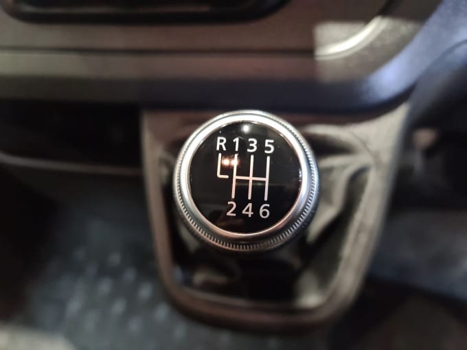 2025 Renault Trafic