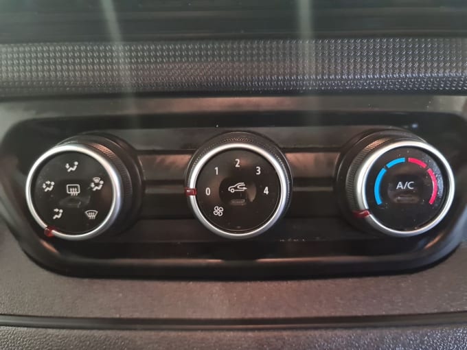 2025 Renault Trafic