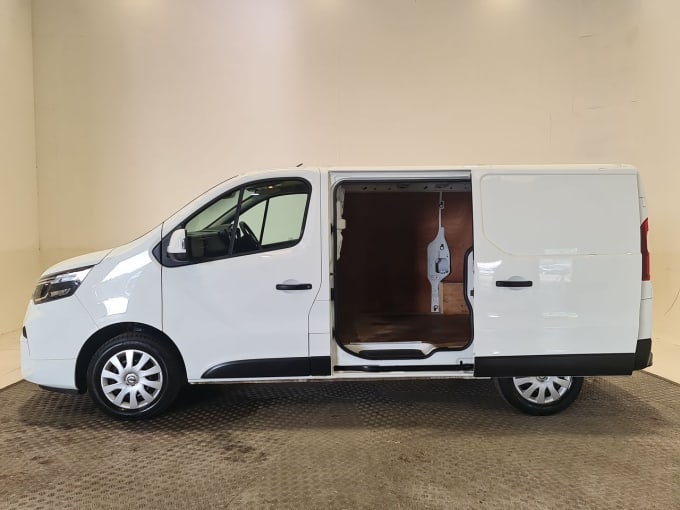 2025 Nissan Primastar