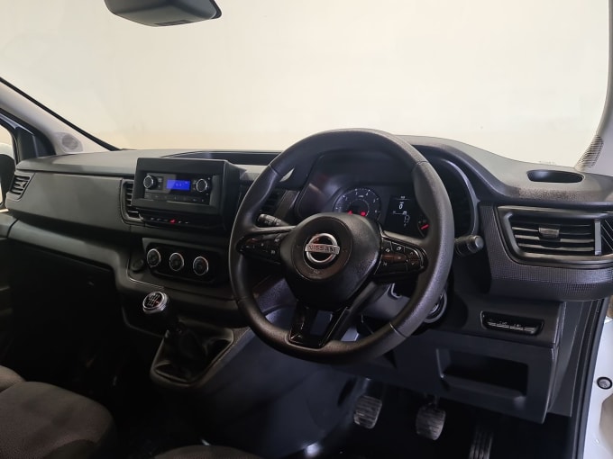2025 Nissan Primastar