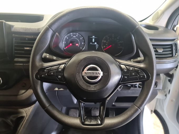 2025 Nissan Primastar