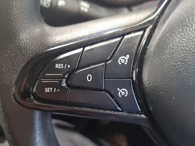 2025 Nissan Primastar