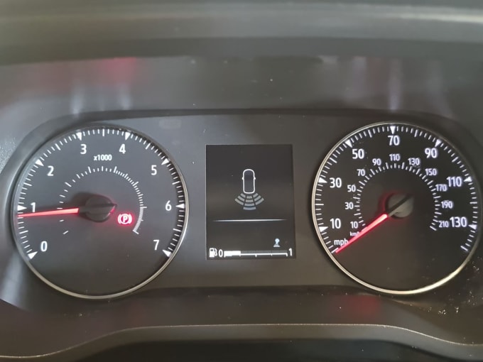 2025 Nissan Primastar