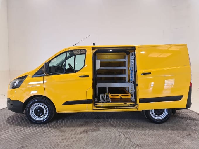 2025 Ford Transit Custom