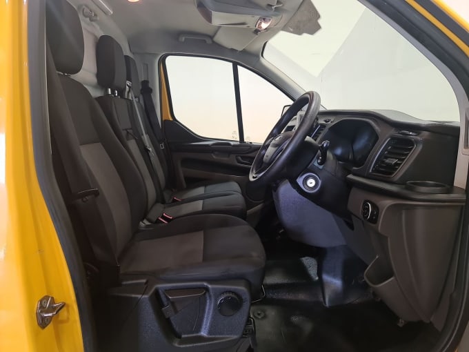 2025 Ford Transit Custom