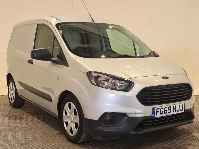 2025 Ford Transit Courier