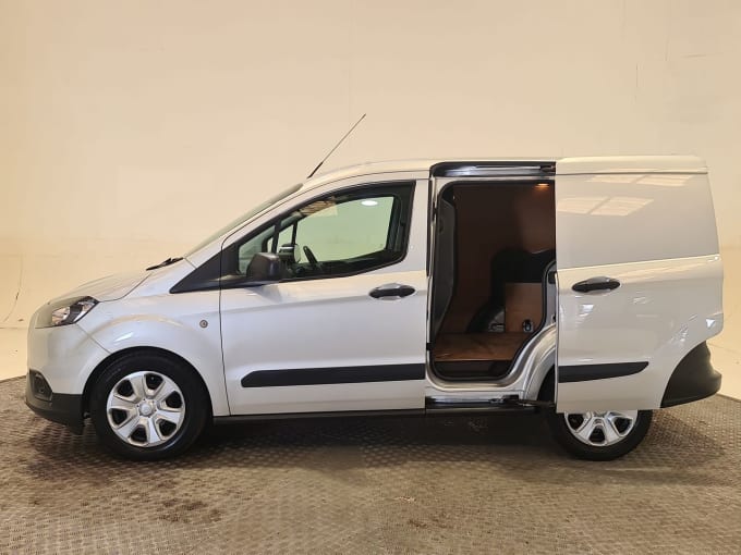 2025 Ford Transit Courier