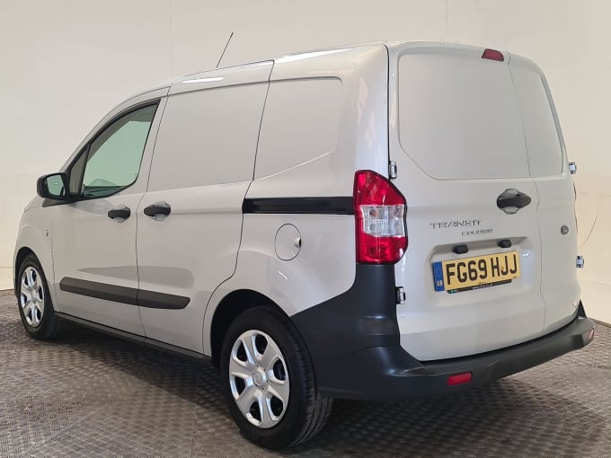 2025 Ford Transit Courier