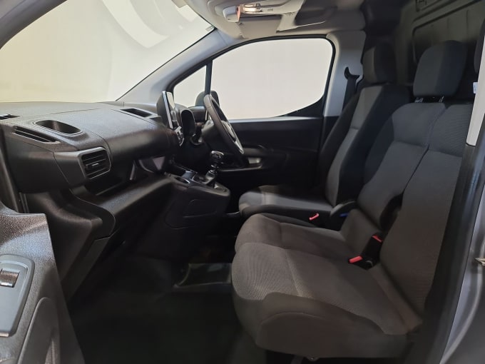 2025 Vauxhall Combo
