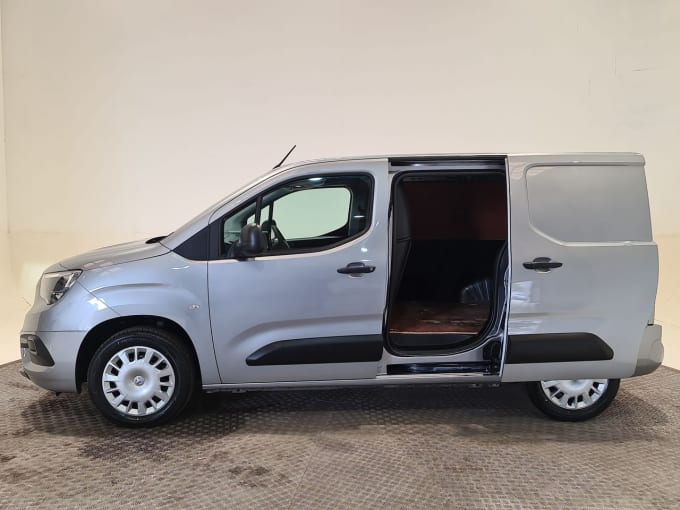 2025 Vauxhall Combo