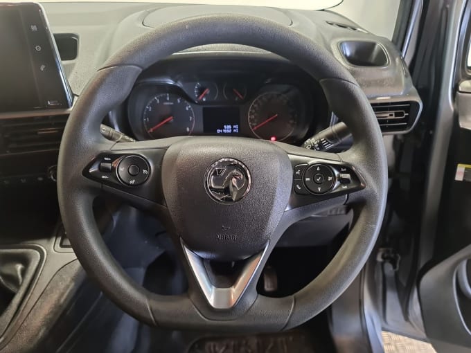 2025 Vauxhall Combo