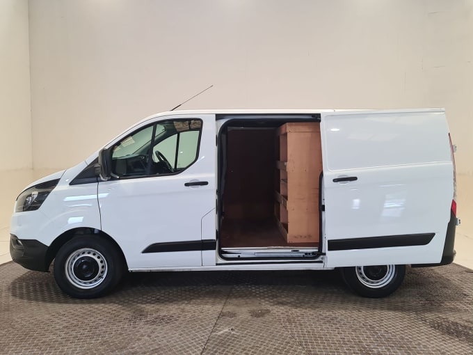 2025 Ford Transit Custom