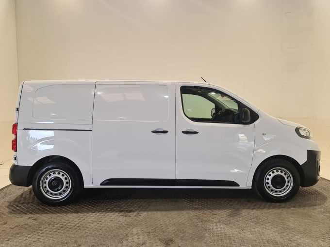 2025 Peugeot Expert